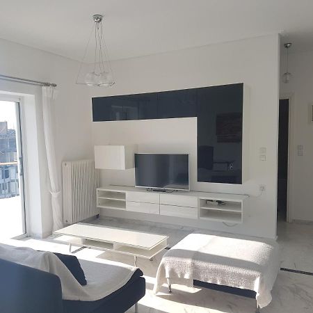 Nn Larisa Deluxe Apartment Luaran gambar