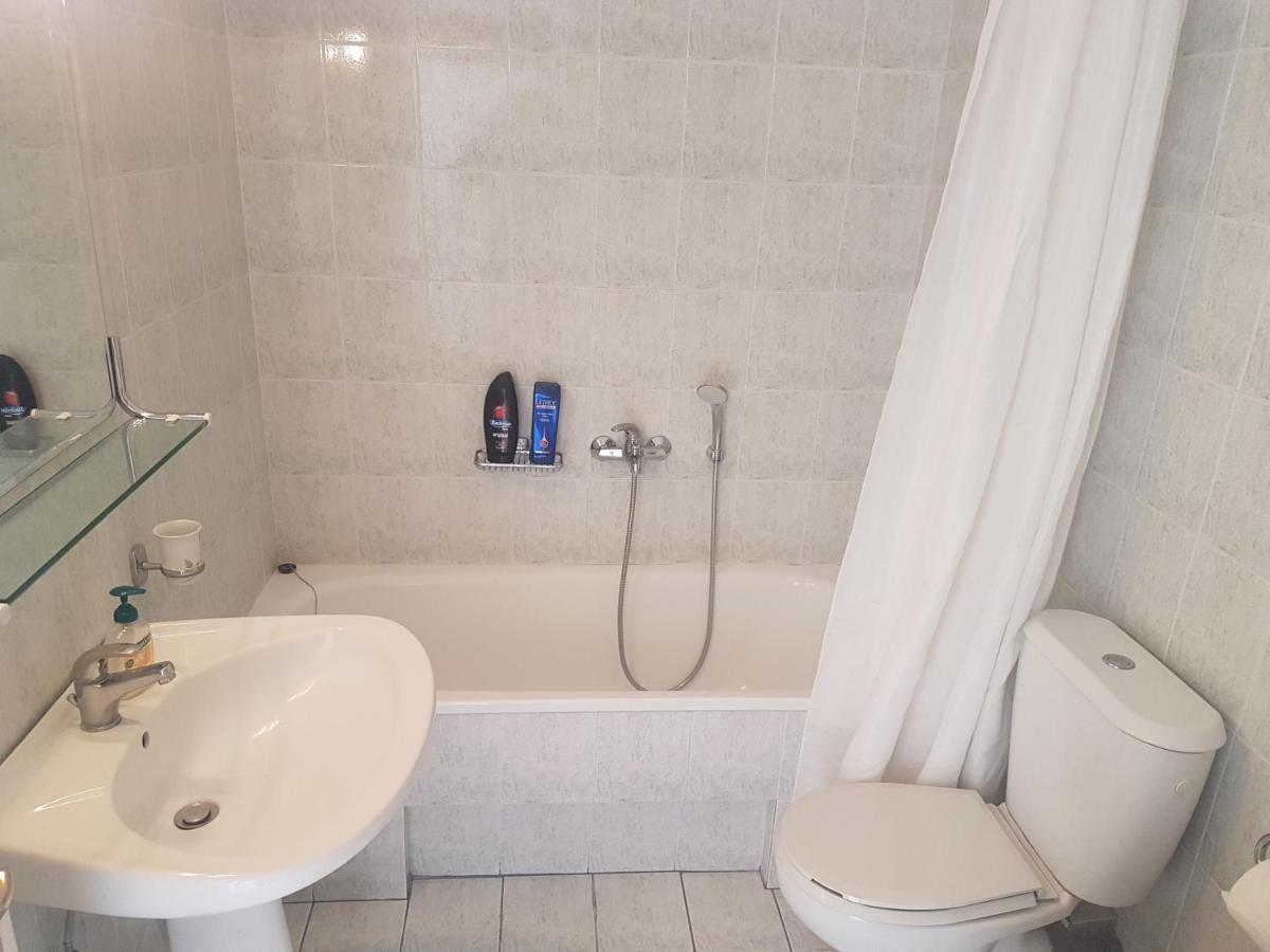 Nn Larisa Deluxe Apartment Luaran gambar